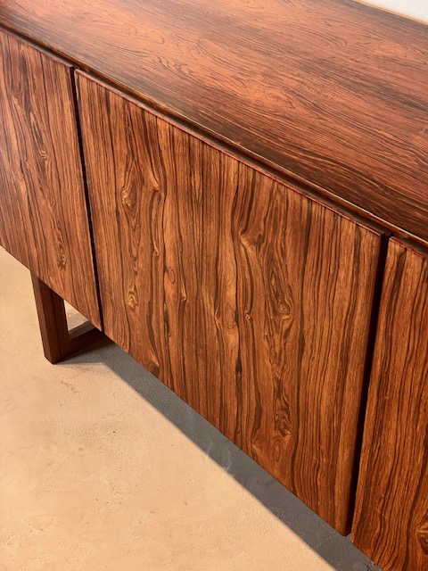 dresser rosewood 1960's